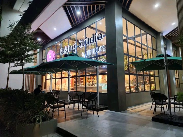 Baking studio by theo's